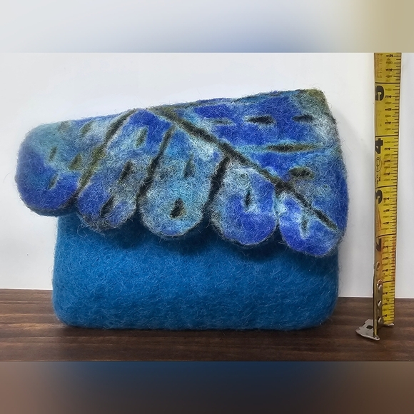 Handmade Felt Wool Coin Purse Zip Closure With Leaf Flap Teal NWOT - Picture 14 of 14